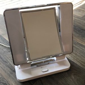 OttLite Dual Sided Makeup Mirror-White (LIKE NEW)